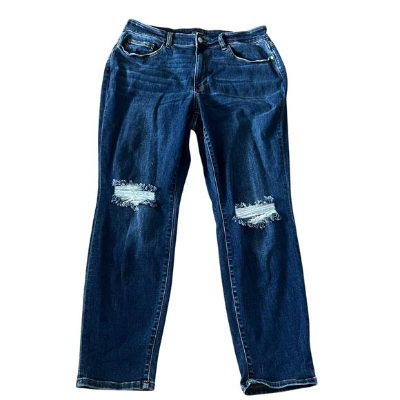Judy Blue Women’s 16W Slim Fit Distressed Jeans Dark Wash Stretch Denim - Picture 1 of 5